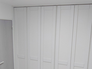 内装リフォーム 建具の色を揃えて統一感のある間仕切りドア